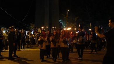 Semarak Pawai Obor dan Taptu Warnai Malam Kemerdekaan RI di Tanah Bumbu