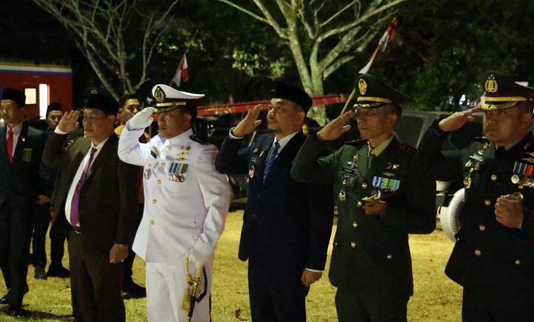 Apel Renungan Suci dan Ziarah Makam Pahlawan, Bupati Tanah Bumbu Hormati Jasa Pahlawan