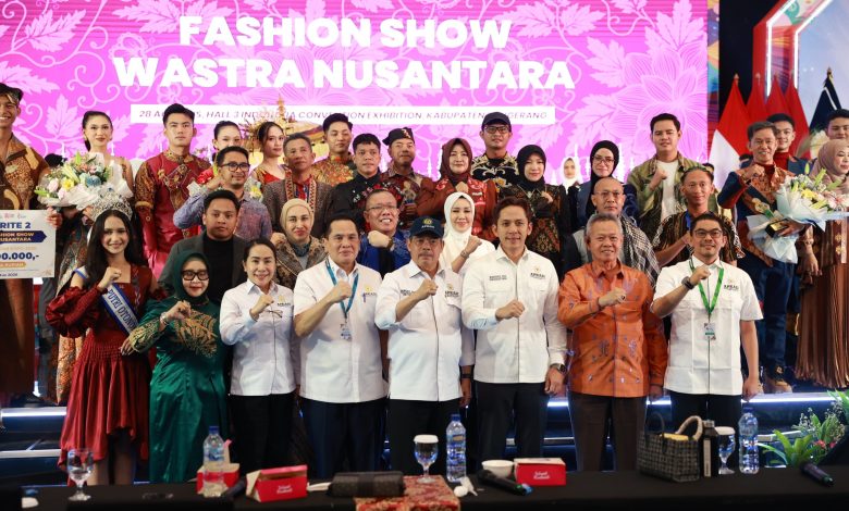 Tanah Bumbu Tampilkan Tenun Pagatan di Apkasi Otonomi Expo 2026