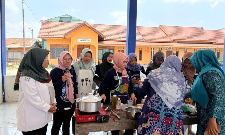 Sekolah Pangan Tanah Bumbu, Bupati Andi Rudi Latif Dorong Inovasi Olahan Ikan untuk Ekonomi Keluarga dan Pencegahan Stunting